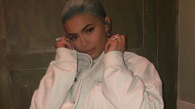 Kylie Jenner’s Latest Insta Piccie Is Sparking Engagement Rumours Again