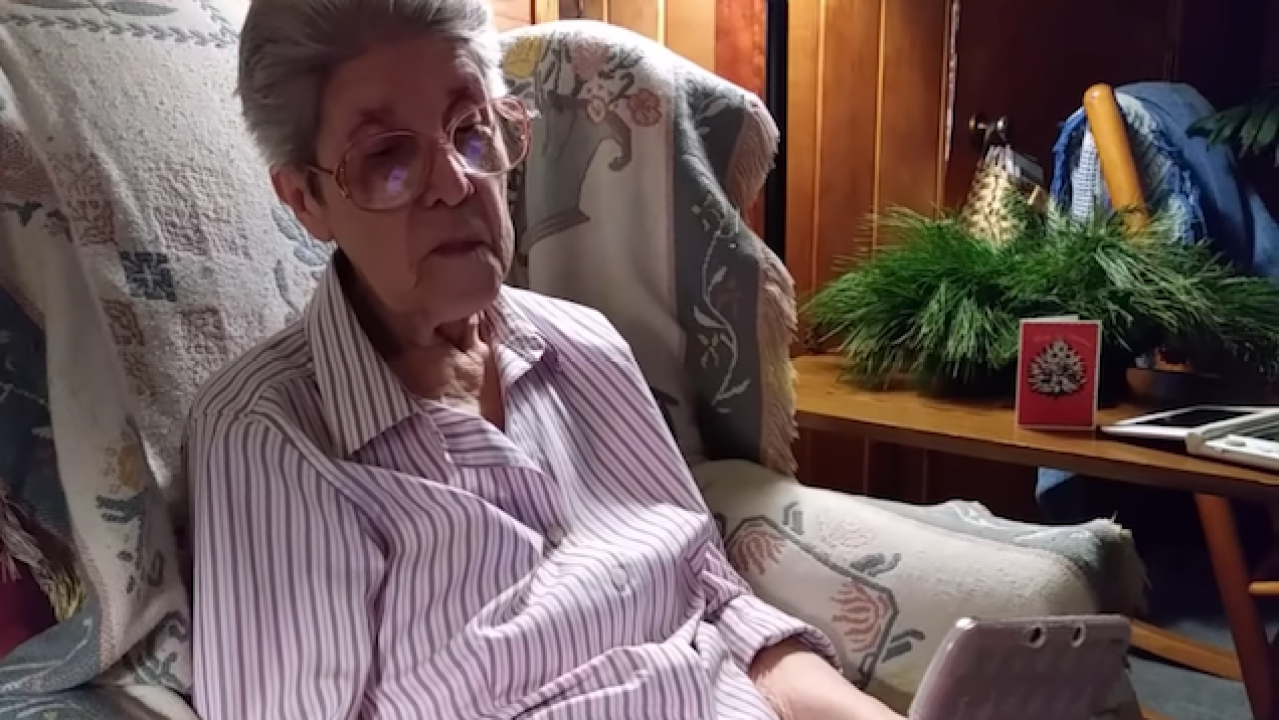 Please Enjoy This 87-Year-Old Grandma Showing Off Her ‘Animal Crossing’ Town