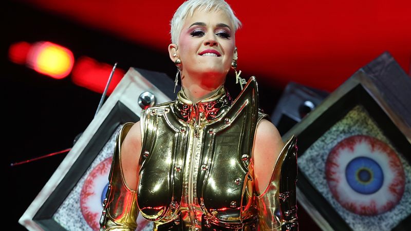 Katy Perry Got Suspended In Yr 6 For Humping A Tree Like It Was Tom Cruise