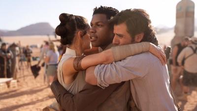 J.J. Abrams Shares Emotional Cast Photo From Last Day Of Filming Episode IX