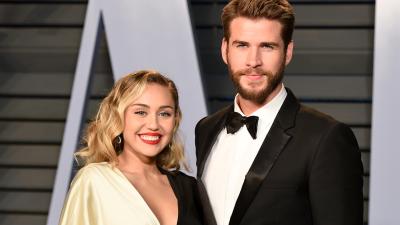 Miley Cyrus’ Valentine’s Day Message For Liam Hemsworth Is High-Key NSFW