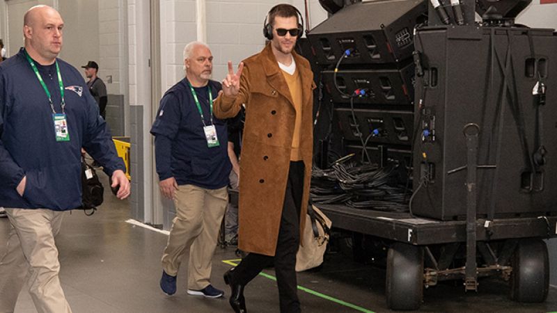 Tom Brady Arrived At The Super Bowl Looking Like John Cusack In ‘Say Anything’