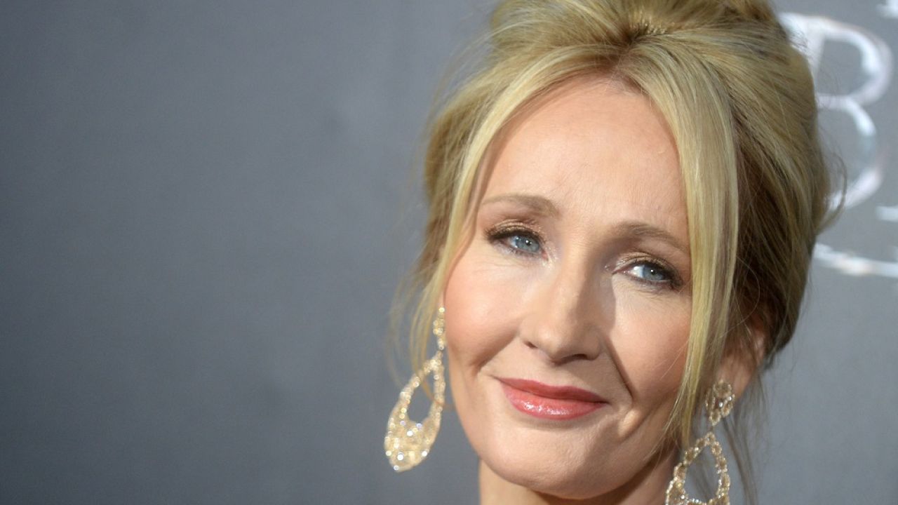 J.K. Rowling Says Grindelwald & Dumbledore Were Fucking Like Hippogriffs