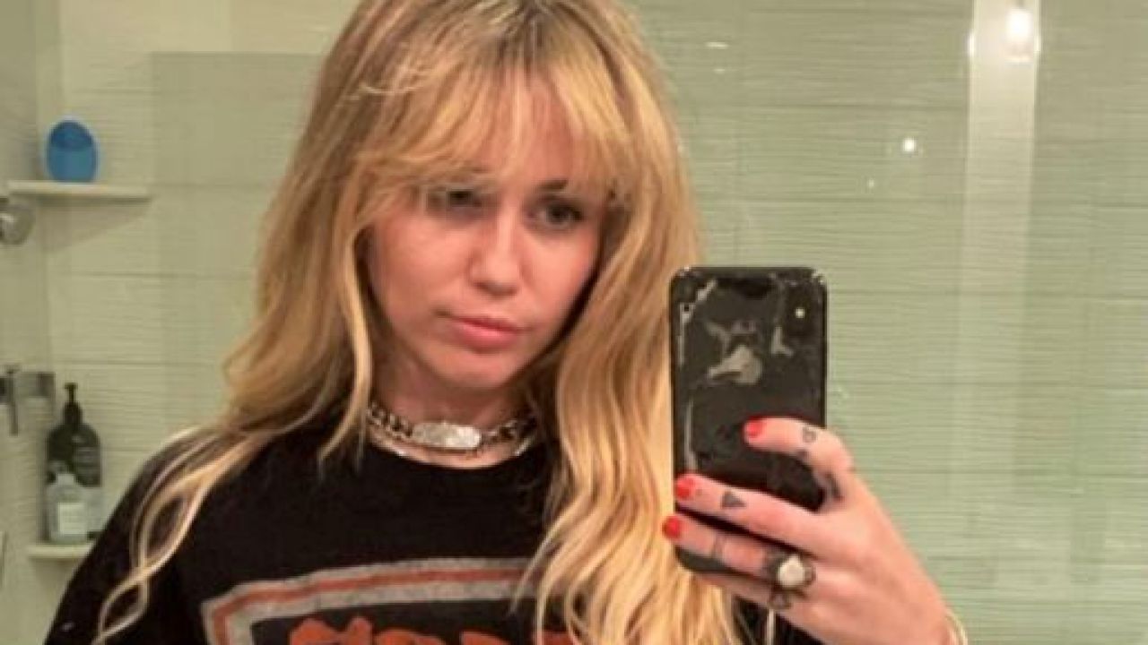 It’s The Year Of Our Lord 2019 & Miley Cyrus Is Hannah Montana Again