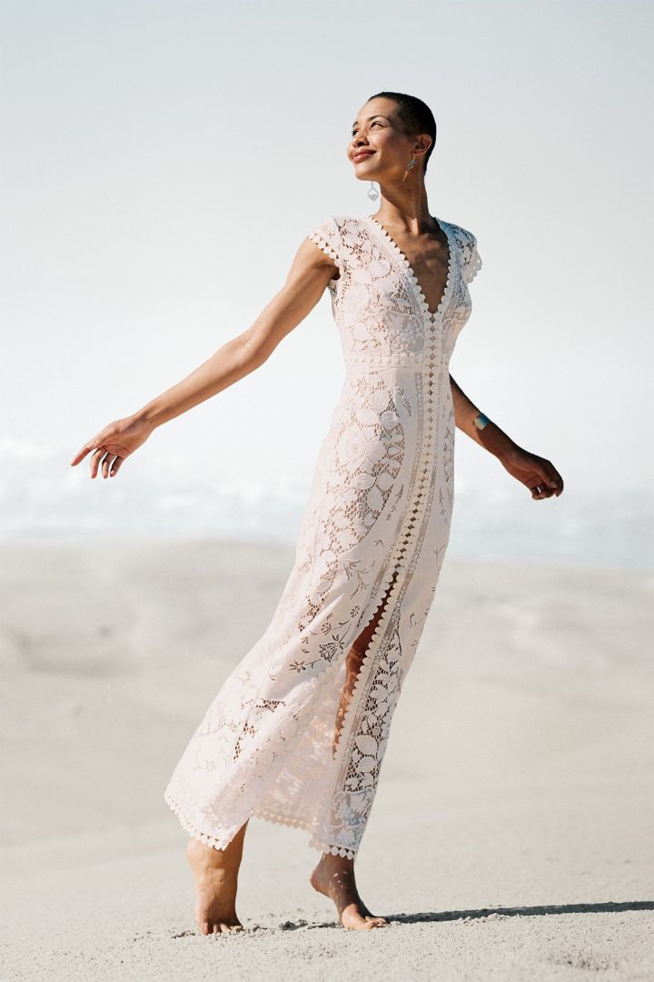 20 Of The Most Heavenly Wedding Dresses For 16+ Sized Brides