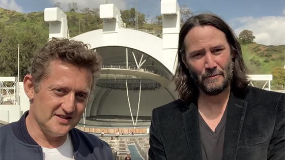 A Very Old Keanu Reeves & Alex Winter Announce ‘Bill & Ted 3’ For 2020