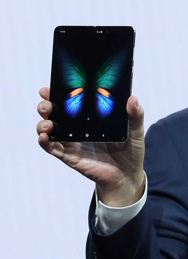 The Samsung Galaxy Fold Is Apparently Pretty Good According To Early Reviews