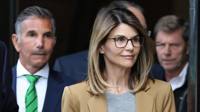 Lori Loughlin Pleads Not Guilty To Fraud & Money Laundering In College Scam
