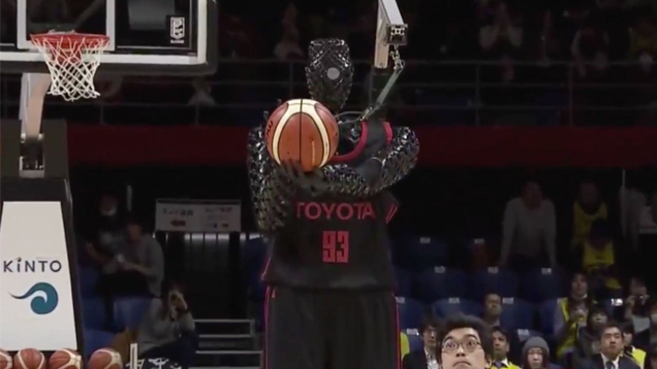 Japan Has Developed A Basketball Robot That Can Drain 3s From The Fkn Moon