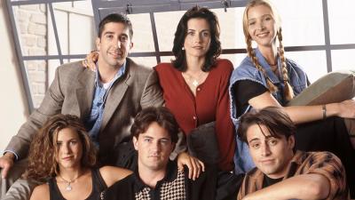 Courteney Cox Found An Amazing Pic Of The ‘Friends’ On A Vegas Trip In ’94