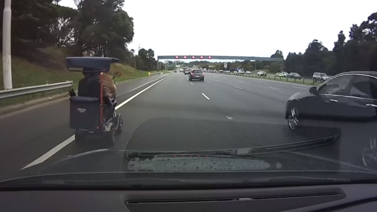 92-Year-Old Bloke Drives Mobility Scooter Down Melbourne’s Monash Freeway 