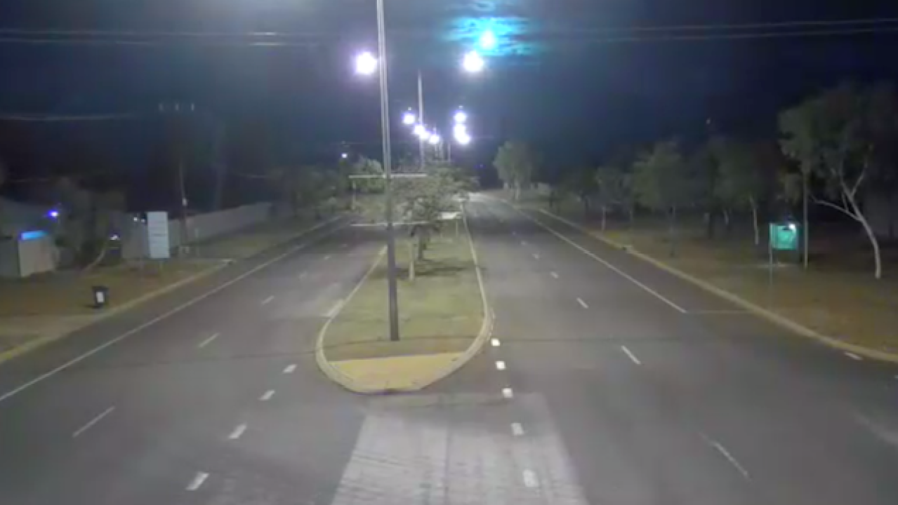 A Very ‘Independence Day’-Looking Meteor Lit Up Skies Over The NT Last Night