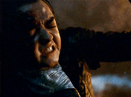 Absolute Maniacs Are Trying To Nail Arya’s Deadly Knife Trick From ‘GoT’