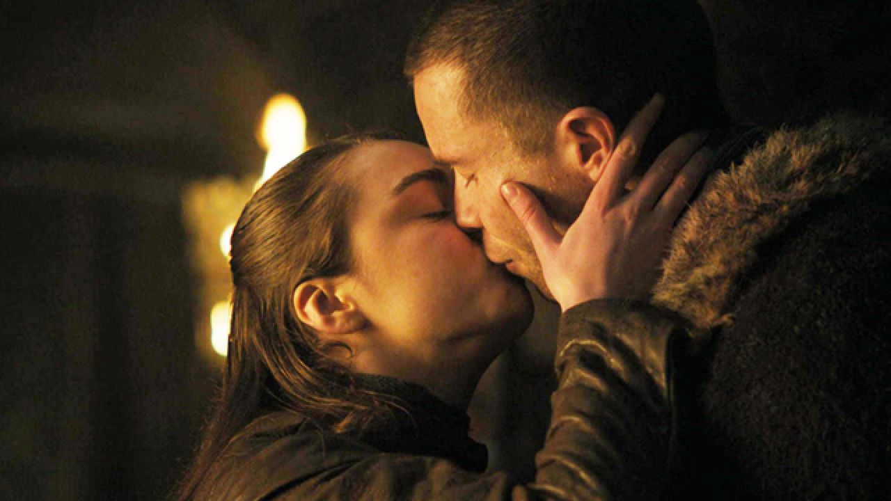 Why Joe Dempsie Felt Uncomfortable Filming The Gendry & Arya Sex Scene