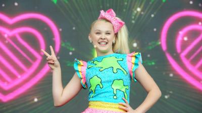 JoJo Siwa Responds To Backlash Over Her Children’s Board Game With Some Wildly Suss Questions
