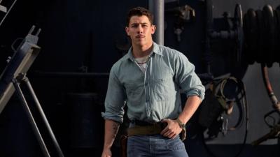 Cop Nick Jonas & His Moustache In The Trailer For WWII Movie ‘Midway’ 