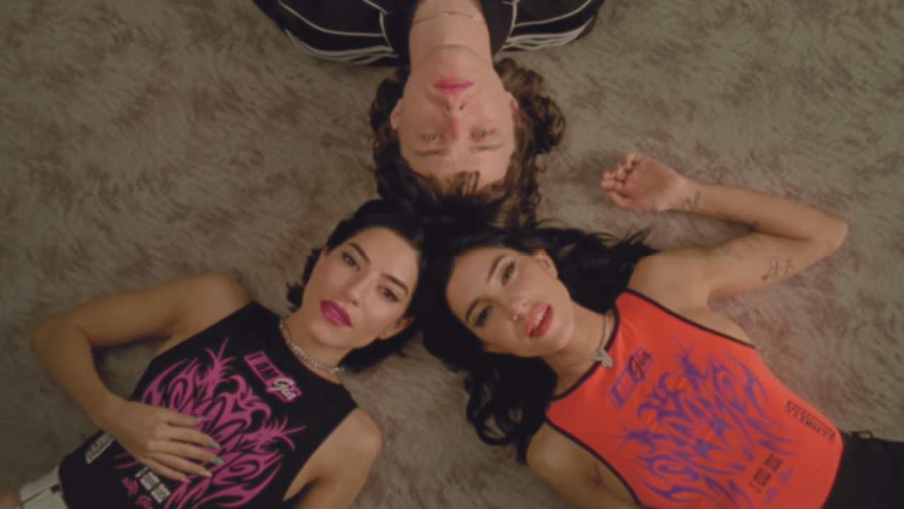 Best Friends Allday & The Veronicas Revisit 90s Teen Drama In ‘Restless’ Video