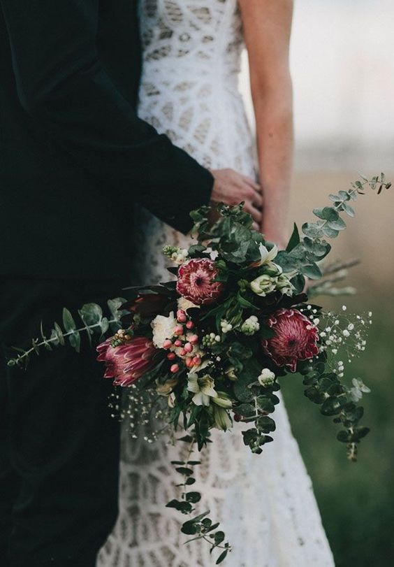These Unique Bouquets Are Trending For Spring / Summer Weddings