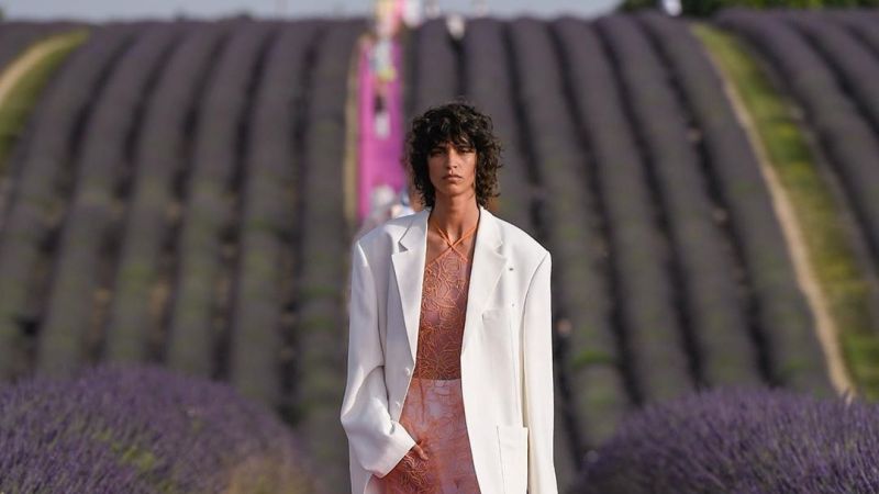 Everyone’s Losing It Over Jacquemus’ Runway In A French Lavender Field