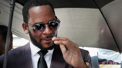R. Kelly’s Friends Reportedly Handed Over 20 Underage Sex Videos In To Police