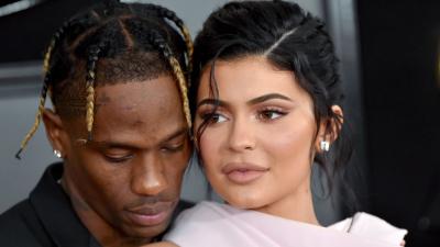 Folks Are Fumin’ At Kylie Jenner For Taking Cutesy Couple Pics In A Disabled Parking Spot