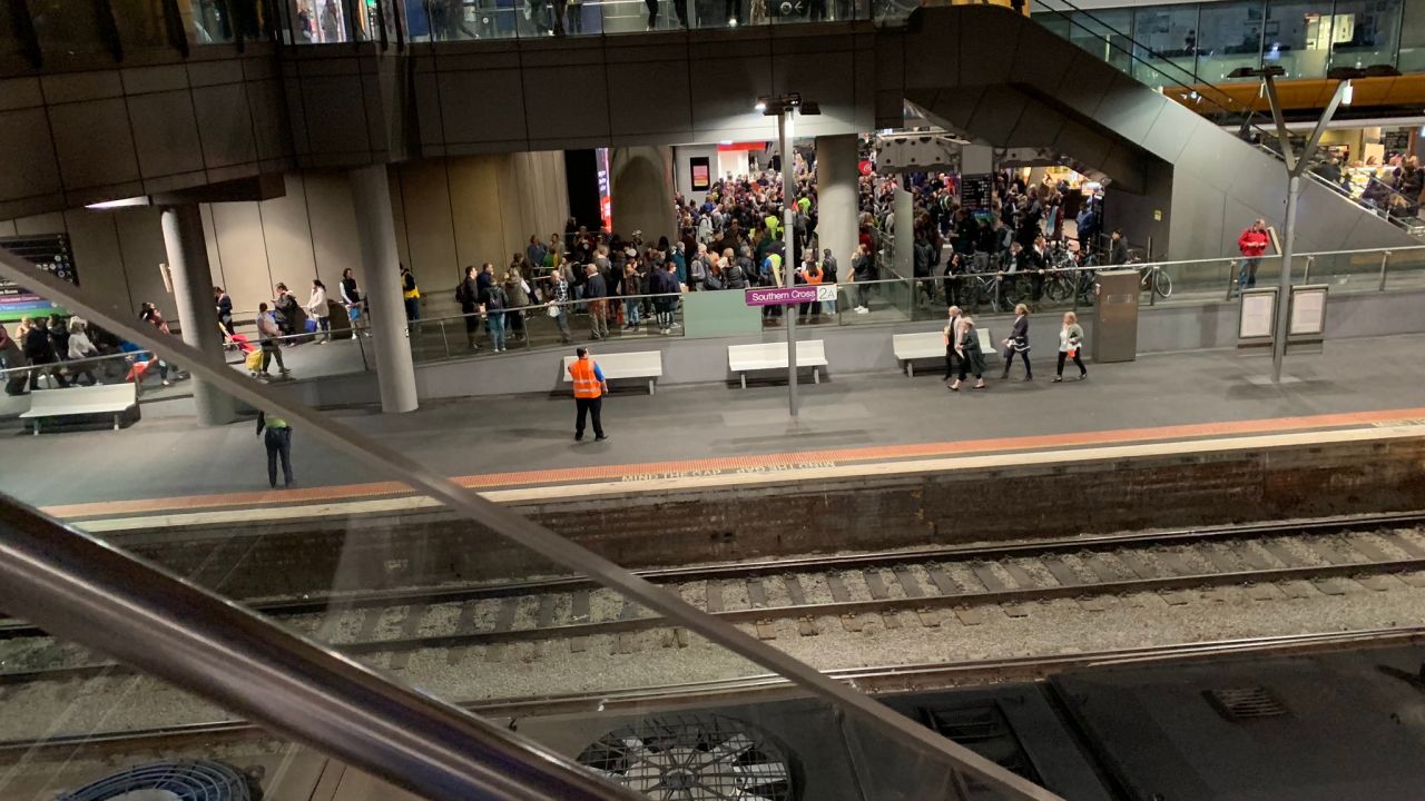 Southern Cross Station Evacuated During Peak Hour After Alleged Sighting Of Man With Gun