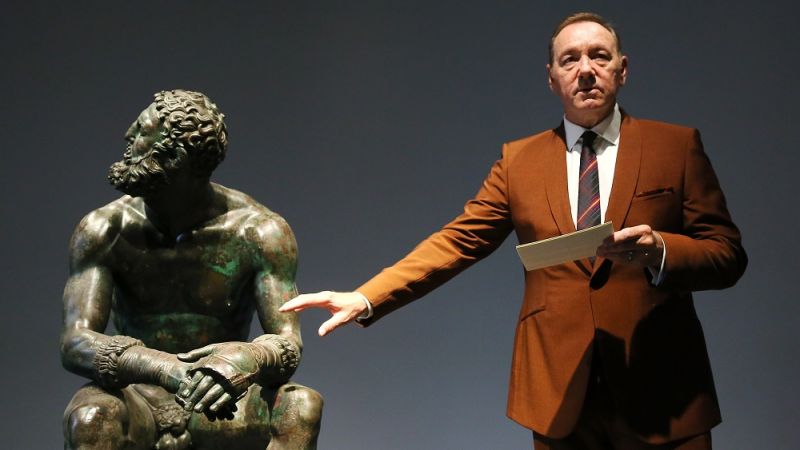 Tourists In Rome Were Treated To Kevin Spacey Reading A Fucken Poem At Them