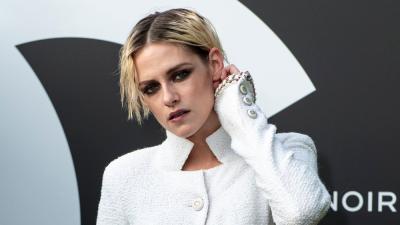 Kristen Stewart Says She Can Talk To Ghosts, And Yeah, That Checks Out