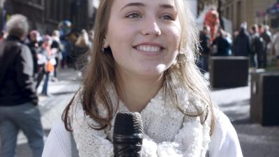 WATCH: Getting Quizzy With Some Uni Newbies