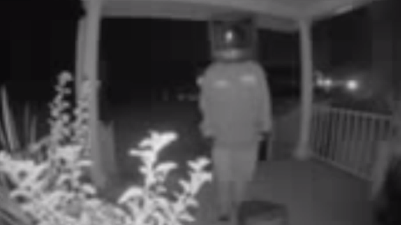 Someone Wearing A TV As A Helmet Was Filmed Leaving Over 50 Old TVs At Homes In Virginia