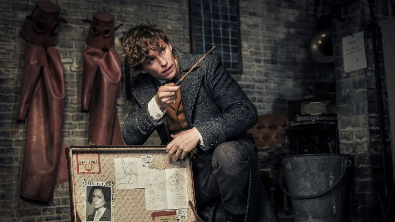 ‘Fantastic Beasts: The Crimes of Grindelwald’ Is Apparating Onto Netflix Next Month