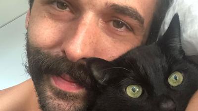 Jonathan Van Ness Posts Sad Tribute To His Beloved Cat Who Tragically Fell Out A Window