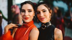 The Veronicas Take To Twitter & Spit More Hot Fire At Qantas Over Plane Incident