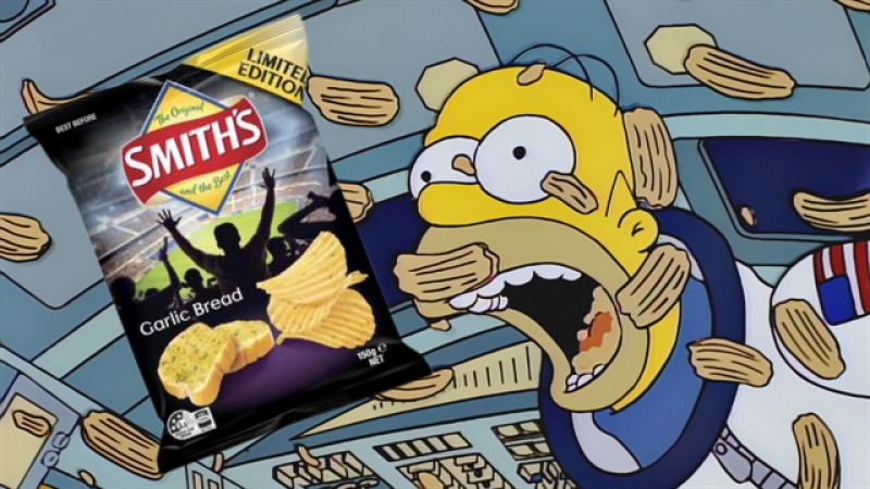 Throw Yr Diet Out The Window ’Coz Smith’s Just Brought Back *Those* Garlic Bread Chippies