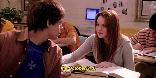 Get In Loser: Tina Fey & Busy Philipps Are Hosting A ‘Mean Girls’ Watch Party On Oct 3rd