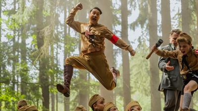 The First Reviews For Taika Waititi’s ‘Jojo Rabbit’ Are Pretty Mixed & We Did Nazi That Coming