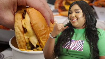 Lizzo Told Us About A Cheese-Dipped Burger In Sydney & We Tracked It Down