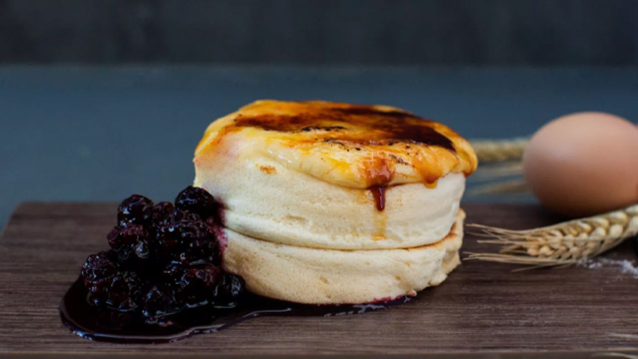 Prepare Thine Tummies, Japanese Soufflé Pancakes Are Softly Landing In Aus Real Soon
