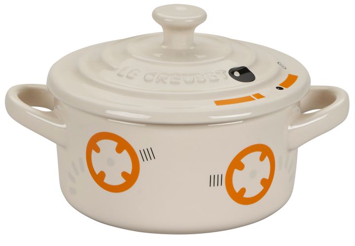 Le Creuset Just Dropped A Star Wars Collection For Cooking With A Dash Of The Force