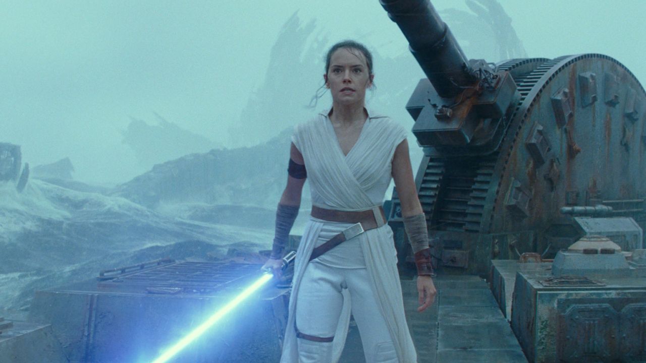 The Final ‘Star Wars: The Rise Of Skywalker’ Trailer Just Dropped & OMG, Palpatine