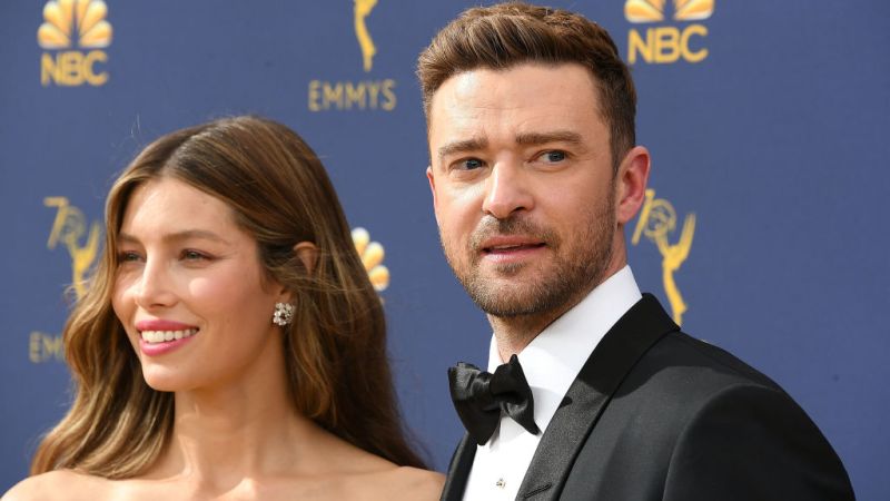 Photographs Of Justin Timberlake Appearing To Get Cozy With Not Jessica Biel Emerge