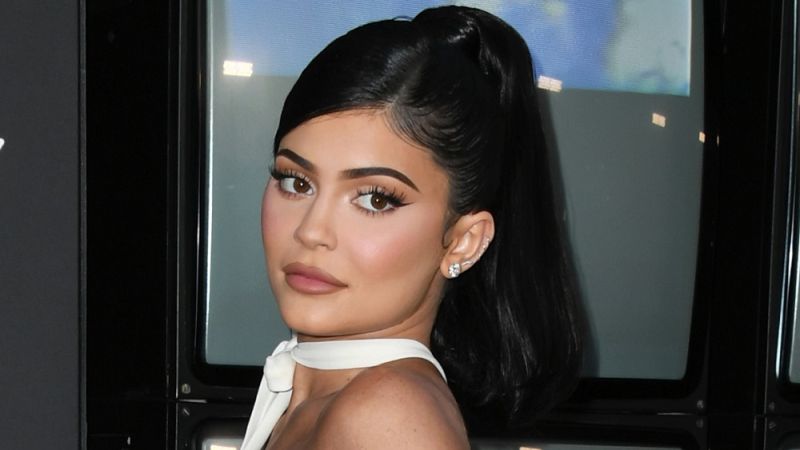 Kylie Jenner Spends More Per Month On Security Than Most Suckers Make In A Year