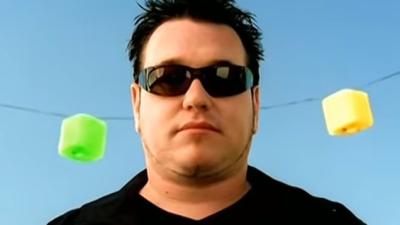 A Melb Pub Is Saluting 20 Years Of Smash Mouth’s ‘All Star’ By Playing It All Night Long
