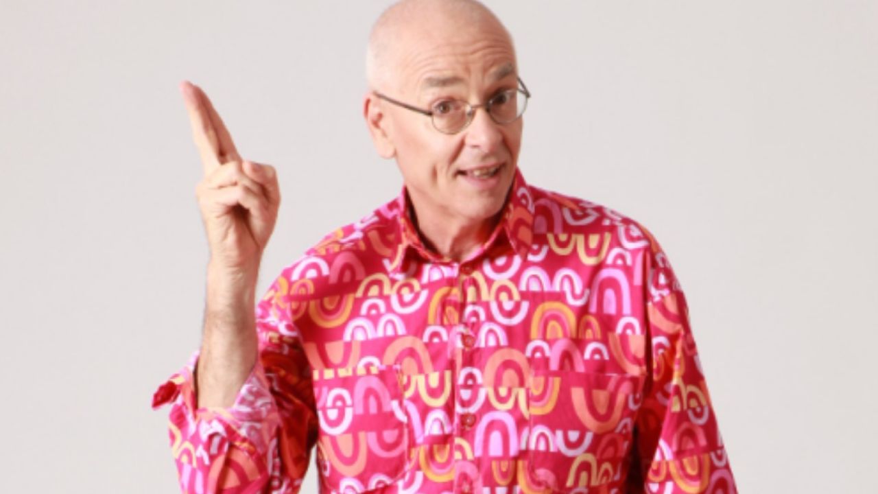 Blessed Nerd Dr Karl Awarded Major UN Prize For Making Us All Love Science