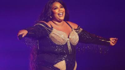 Lizzo Congratulates Aussies On Their Incredible Bushfire Effort During Nova’s Red Room Gig