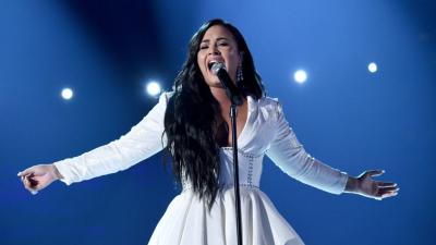 Demi Lovato Gets A Standing Ovation For Her First Performance Since 2018 & I’m Sobbing