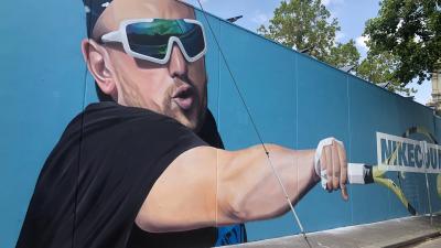 Tennis Legend Dylan Alcott Gets Immortalised In Huge Mural, Which Is What He Fkn Deserves