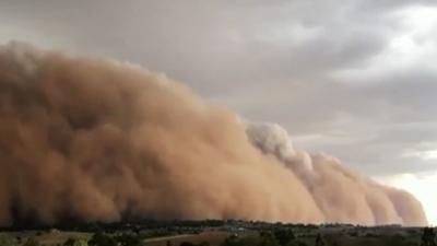 Terrifying Photos Emerge Of Huge Dust Storm Bearing Down On Dubbo Like It’s ‘Mad Max’ IRL