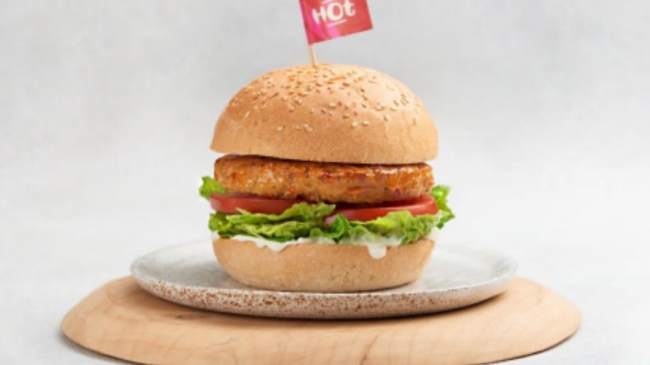 Nando’s Launches Fake Chicken Burger That’s Entirely Plant-Based & It’s Honestly Not Bhed