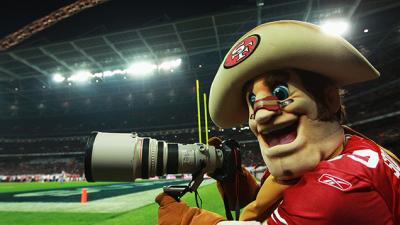 The San Francisco 49ers Mascot Is A Massive Freak With A Bum Chin & I Love Him